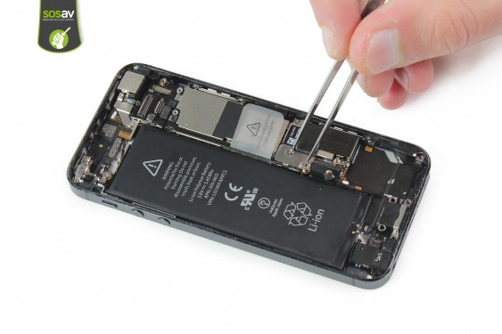 Guide photos remplacement connecteur de charge (lightning) + prise jack iPhone 5 (Etape 17 - image 1)