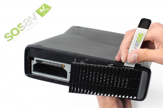 Guide photos remplacement câble d'alimentation du lecteur dvd Xbox 360 S (Etape 4 - image 4)