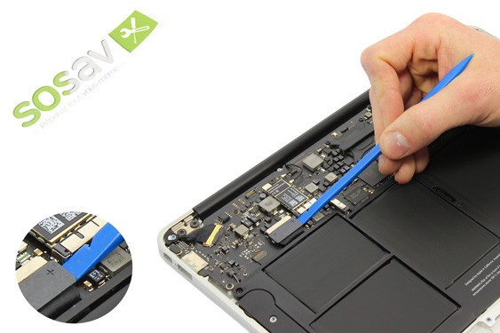 Guide photos remplacement batterie MacBook Air 11" Fin 2010 (EMC 2393) (Etape 4 - image 2)