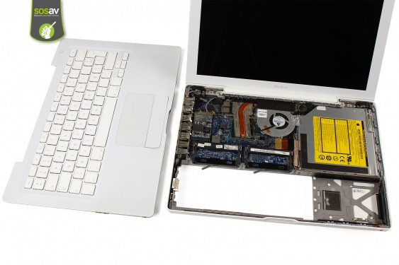 Guide photos remplacement connecteur d'alimentation et de données du disque dur Macbook Core 2 Duo (A1181 / EMC2200) (Etape 9 - image 4)