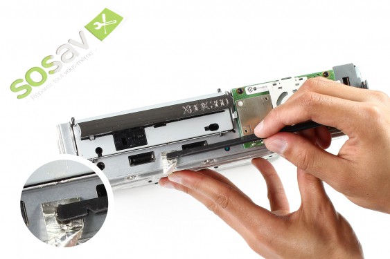 Guide photos remplacement câble de données du lecteur dvd Xbox 360 (Etape 28 - image 4)