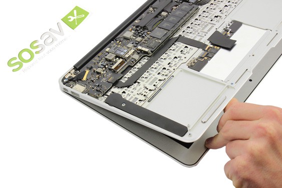 Guide photos remplacement trackpad MacBook Air 11" Fin 2010 (EMC 2393) (Etape 16 - image 1)