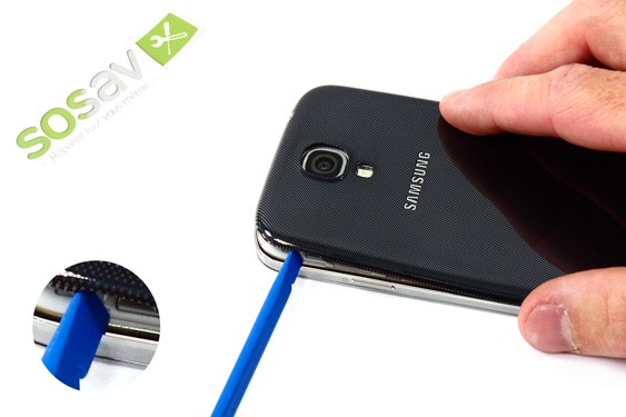 Guide photos remplacement lecteur sim + carte micro sd Samsung Galaxy S4 (Etape 2 - image 2)