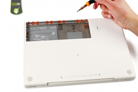 Guide photos remplacement connecteur d'alimentation et de données du disque dur Macbook Core 2 Duo (A1181 / EMC2200) (Etape 3 - image 2)