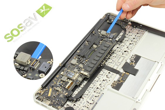 Guide photos remplacement ecran MacBook Air 11" Fin 2010 (EMC 2393) (Etape 31 - image 2)