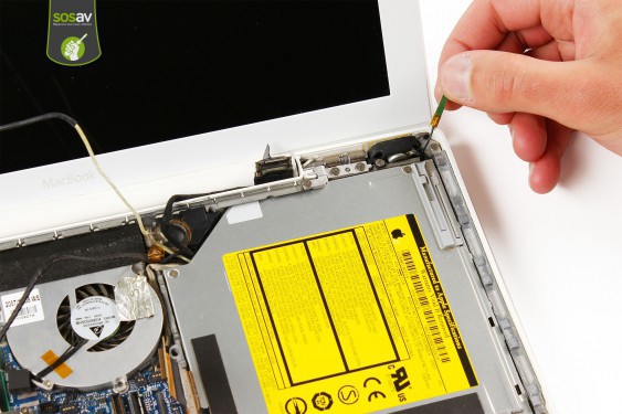 Guide photos remplacement dalle lcd Macbook Core 2 Duo (A1181 / EMC2200) (Etape 17 - image 3)