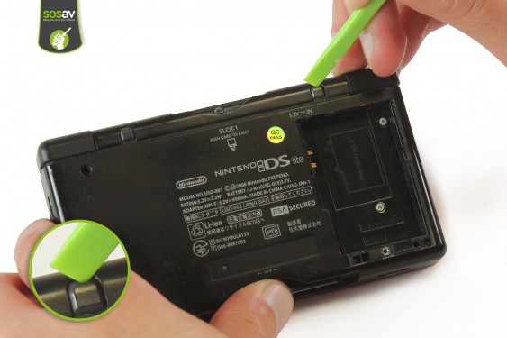 Guide photos remplacement boutons l et r Nintendo DS Lite (Etape 7 - image 2)