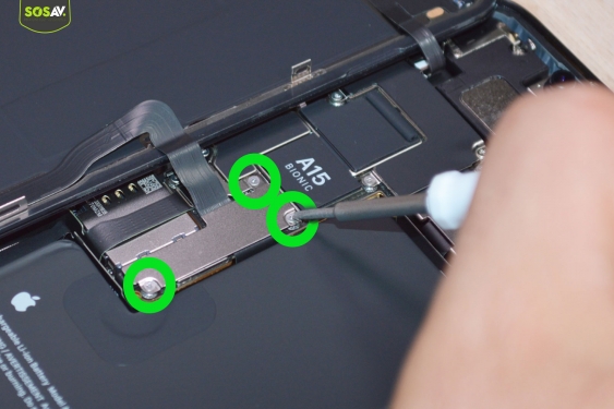 Guide photos remplacement batterie iPhone 13 Pro (Etape 4 - image 1)