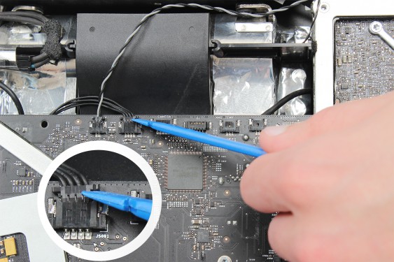 Guide photos remplacement ventilateur du processeur iMac 27" fin 2009 (EMC 2309 et 2374) (Etape 55 - image 1)