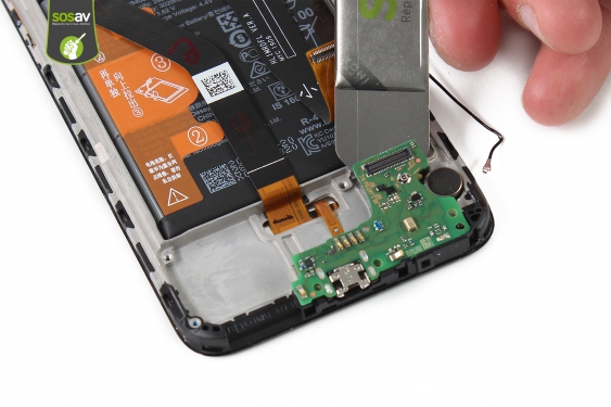 Guide photos remplacement connecteur de charge Huawei Y6 2019 (Etape 15 - image 2)