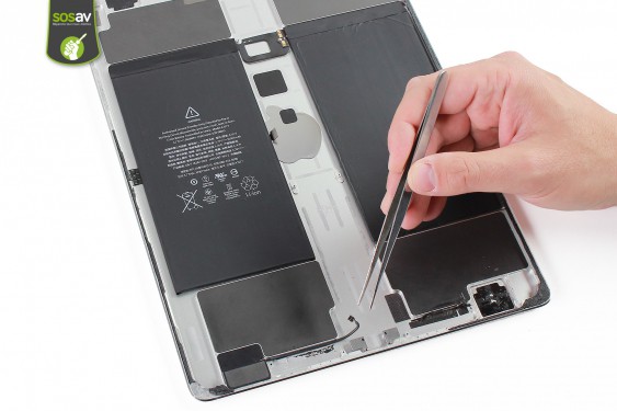 Guide photos remplacement châssis complet iPad Pro 12,9" (2015) (Etape 76 - image 1)