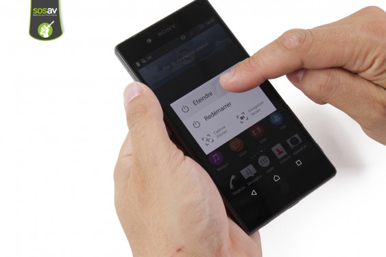 Guide photos remplacement ecran tactile / lcd Xperia Z5 (Etape 1 - image 2)