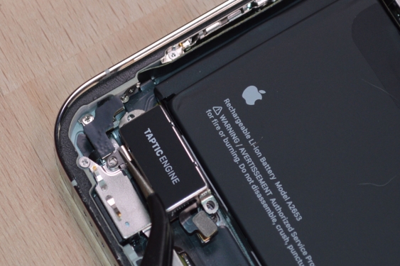 Guide photos remplacement connecteur de charge iPhone 13 Pro Max (Etape 8 - image 4)