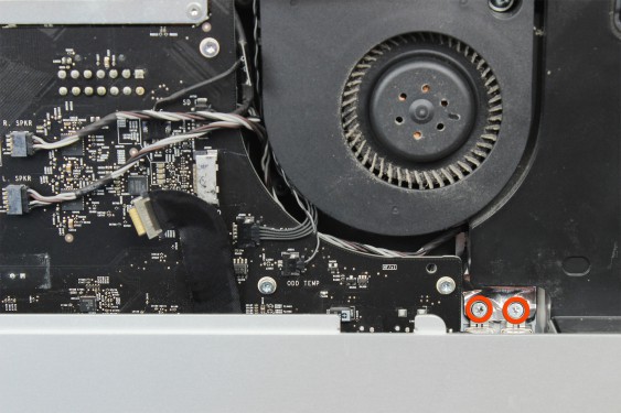 Guide photos remplacement ventilateur du disque dur iMac 27" fin 2009 (EMC 2309 et 2374) (Etape 27 - image 1)