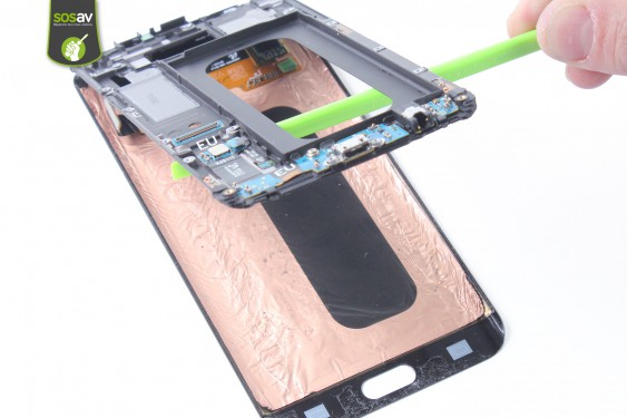 Guide photos remplacement connecteur de charge Samsung Galaxy S6 Edge + (Etape 28 - image 1)