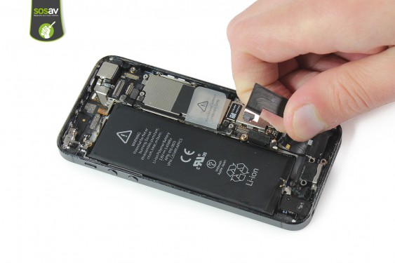 Guide photos remplacement connecteur de charge (lightning) + prise jack iPhone 5 (Etape 19 - image 2)