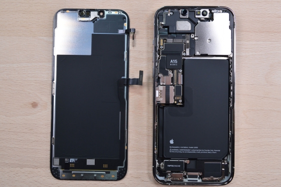 Guide photos remplacement connecteur de charge iPhone 13 Pro Max (Etape 6 - image 1)