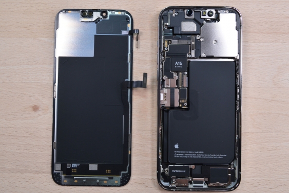 Guide photos remplacement ecran iPhone 13 Pro Max (Etape 6 - image 1)