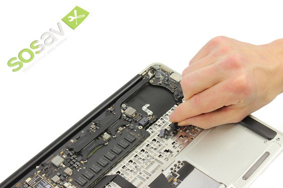 Guide photos remplacement ecran MacBook Air 11" Fin 2010 (EMC 2393) (Etape 21 - image 3)