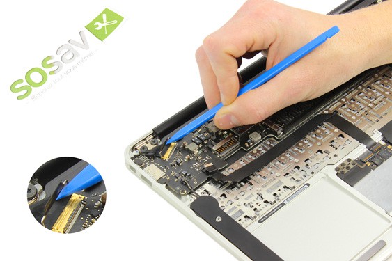 Guide photos remplacement ecran MacBook Air 11" Fin 2010 (EMC 2393) (Etape 26 - image 2)