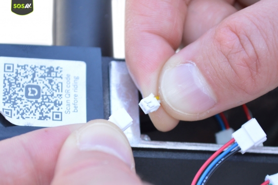 Guide photos remplacement accélérateur Xiaomi M365 (Etape 6 - image 2)