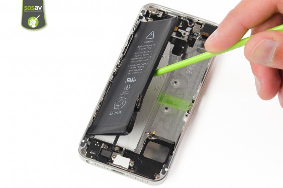 Guide photos remplacement nappe power, vibreur & volume iPhone 5S (Etape 19 - image 3)