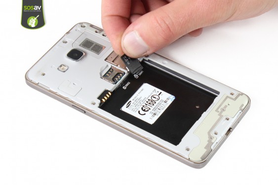 Guide photos remplacement carte microsd Samsung Galaxy Grand Prime (Etape 4 - image 3)