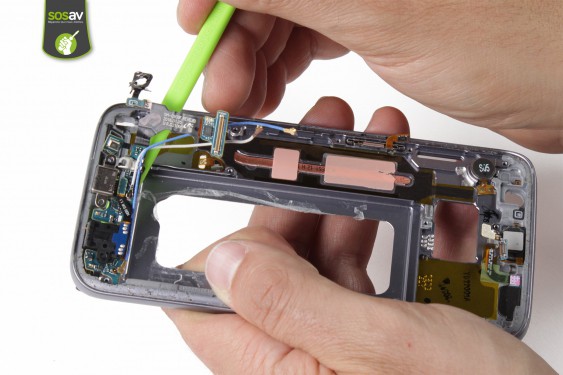 Guide photos remplacement connecteur de charge Samsung Galaxy S7 (Etape 37 - image 4)