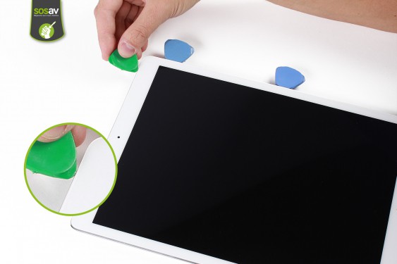 Guide photos remplacement nappe raccordement boutons / caméra iPad Pro 12,9" (2015) (Etape 4 - image 2)