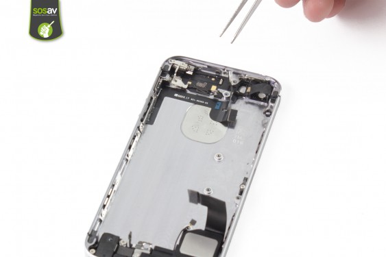 Guide photos remplacement nappe power + vibreur + volume iPhone SE (Etape 33 - image 1)