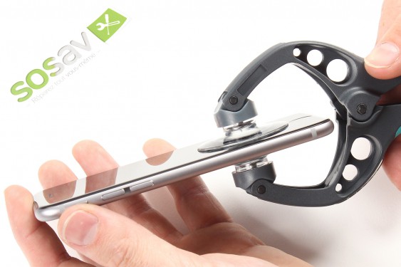 Guide photos remplacement ecran lcd iPhone 6 (Etape 4 - image 2)