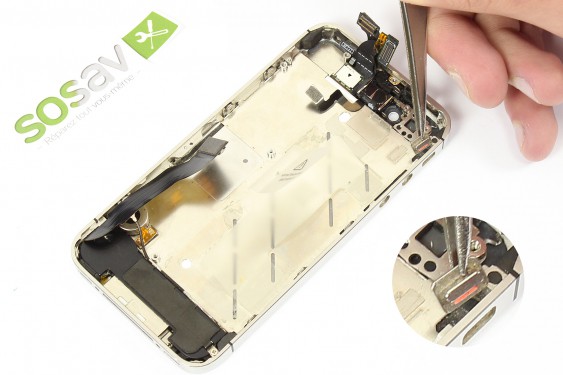 Guide photos remplacement bouton vibreur iPhone 4S (Etape 41 - image 3)