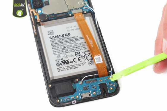 Guide photos remplacement connecteur de charge Galaxy A20e (Etape 17 - image 2)