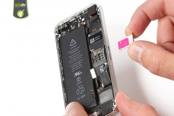 Guide photos remplacement nappe power, vibreur & volume iPhone 5S (Etape 14 - image 2)