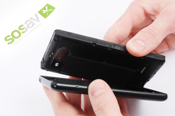 Guide photos remplacement batterie Lumia 820 (Etape 2 - image 4)