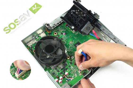 Guide photos remplacement câble d'alimentation du lecteur dvd Xbox 360 S (Etape 40 - image 1)
