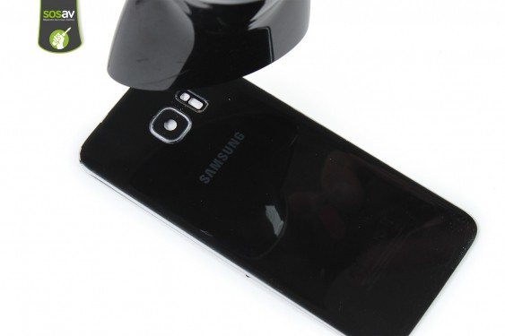 Guide photos remplacement vitre de la caméra arrière Samsung Galaxy S7 Edge (Etape 7 - image 2)