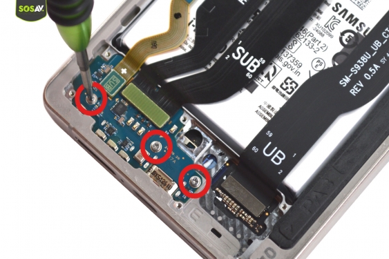 Guide photos remplacement connecteur de charge Galasy S25 Ultra (Etape 8 - image 1)