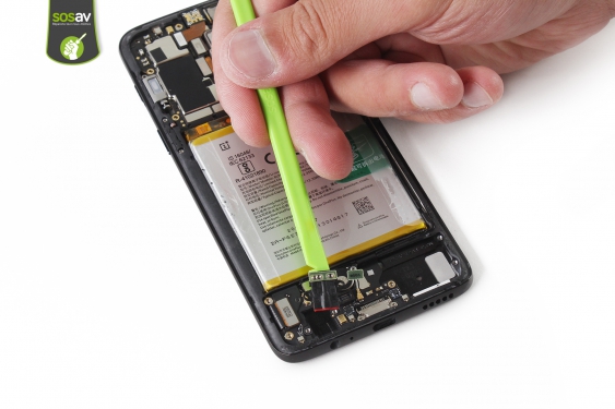 Guide photos remplacement connecteur de charge OnePlus 6 (Etape 14 - image 4)