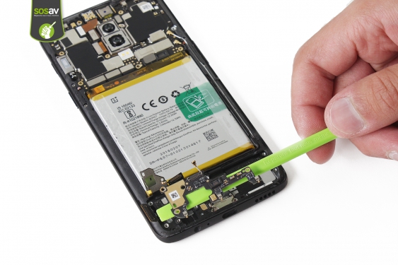 Guide photos remplacement connecteur de charge OnePlus 6 (Etape 20 - image 3)