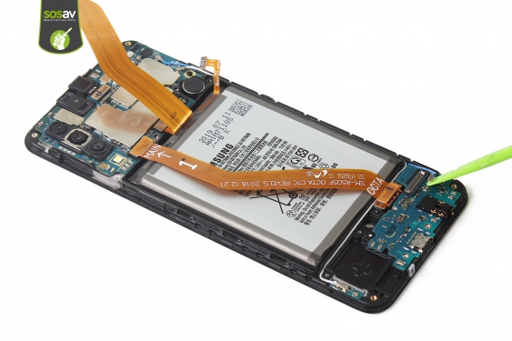 Guide photos remplacement connecteur de charge Galaxy A50 (Etape 18 - image 2)