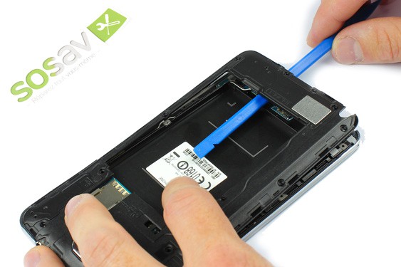 Guide photos remplacement prise jack + haut-parleur interne (Etape 6 - image 4)