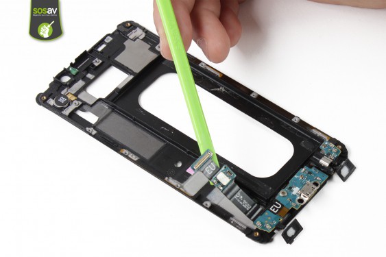 Guide photos remplacement connecteur de charge Samsung Galaxy S6 Edge + (Etape 32 - image 3)