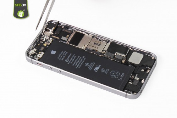 Guide photos remplacement vibreur iPhone SE (Etape 11 - image 2)