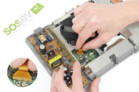 Guide photos remplacement coque inférieure Playstation (Etape 6 - image 4)