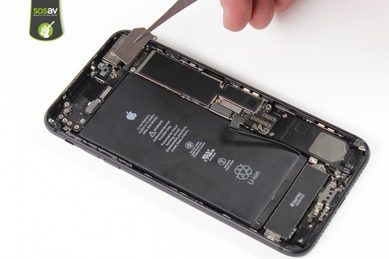 Guide photos remplacement nappe power, vibreur, volume, flash et micro externe iPhone 7 Plus (Etape 17 - image 3)