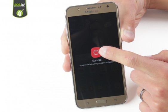 Guide photos remplacement châssis externe Galaxy J7 2015 (Etape 1 - image 3)
