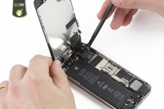 Guide photos remplacement ecran iPhone SE (Etape 8 - image 3)