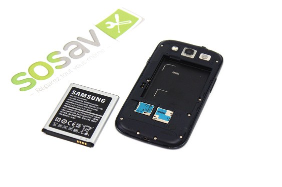 Guide photos remplacement lecteur carte sim + micro sd Samsung Galaxy S3 (Etape 3 - image 4)