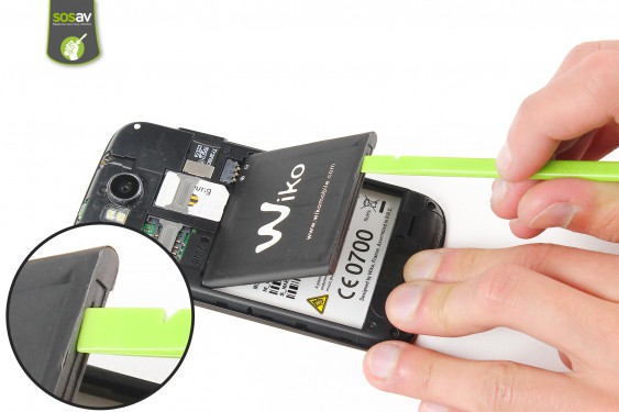 Guide photos remplacement connecteur de charge Wiko Cink Peax 2 (Etape 3 - image 2)